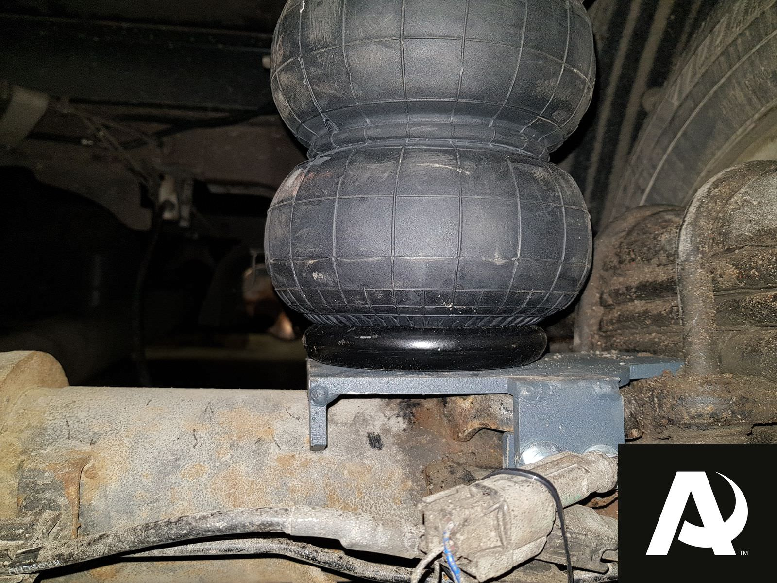 Установка пневмоподвески на Ford Transit задний привод, будка, рестайлинг - фото и описание работ, технические детали проекта и характеристики