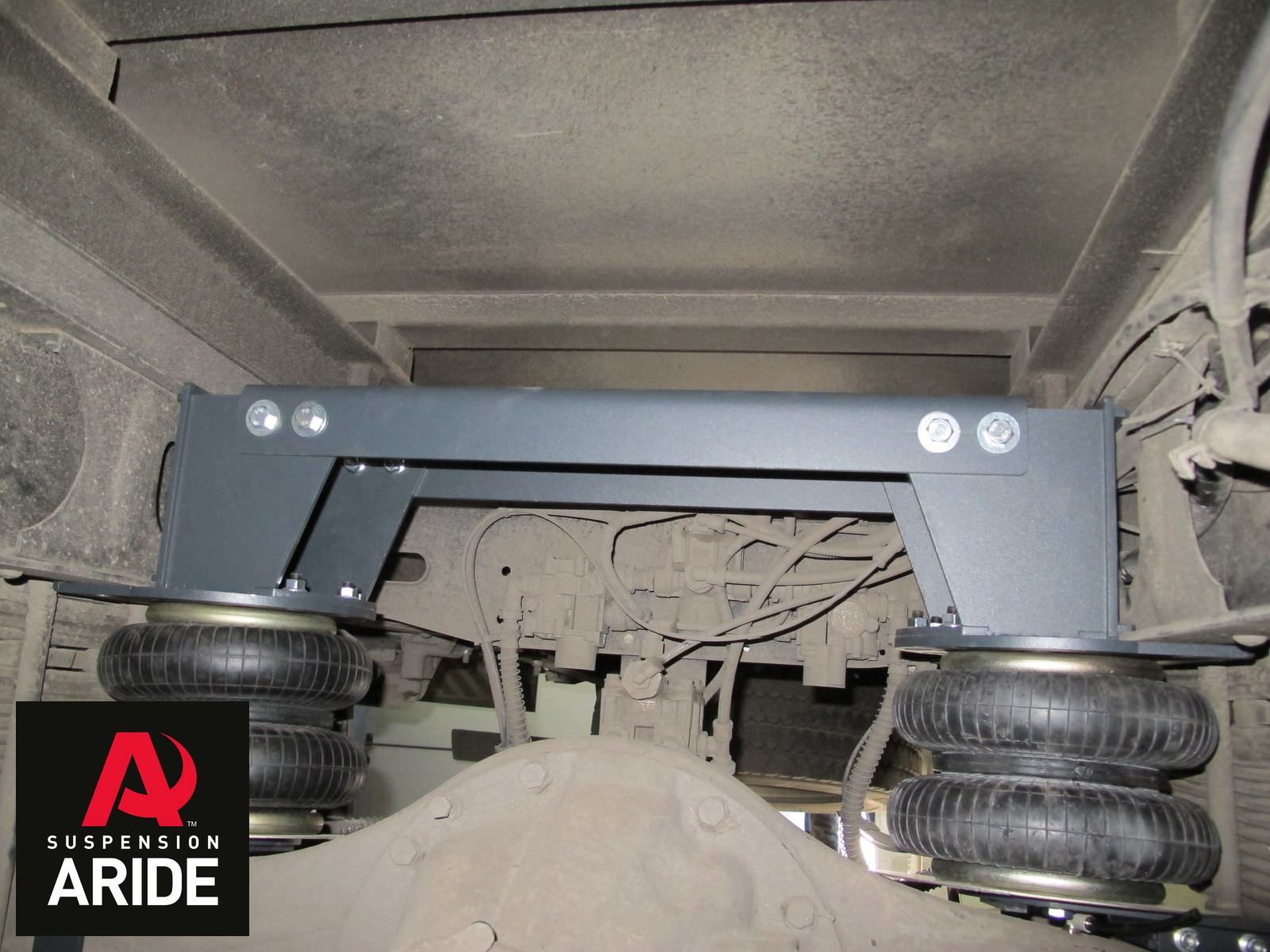 установленный комплект пневмоподвески газон некст