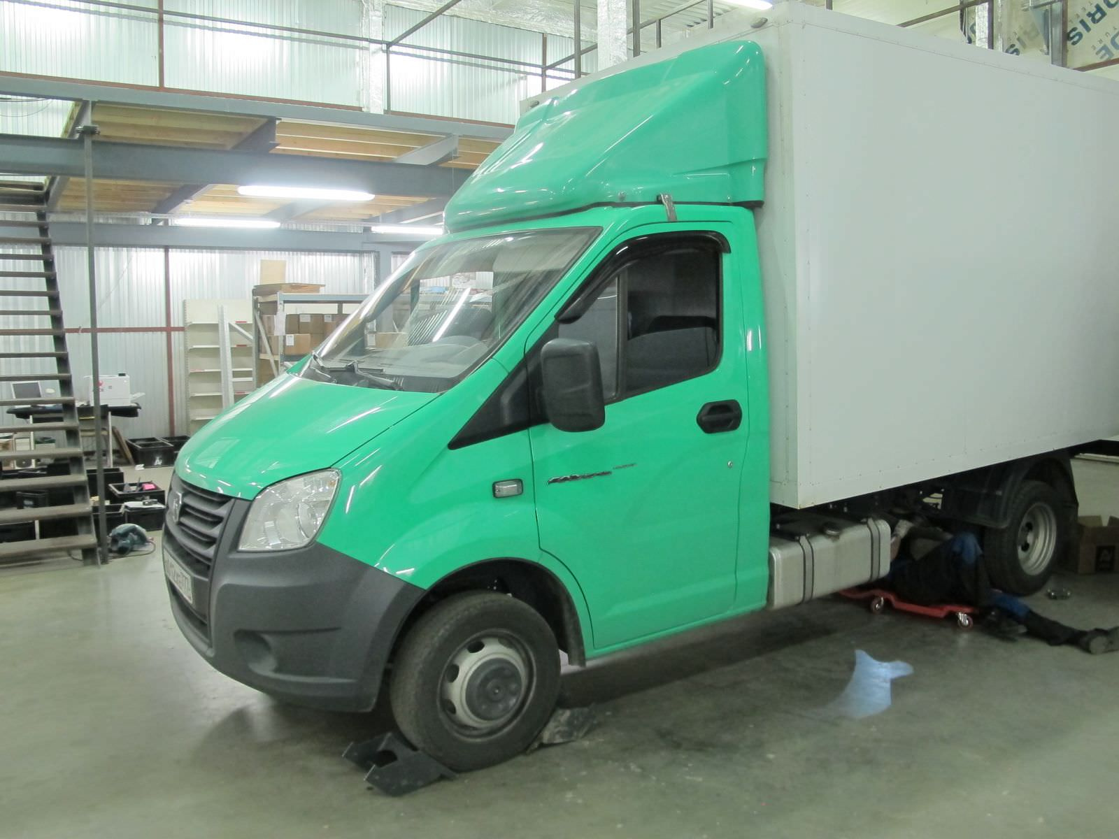 Газель Next, установка заднего комплекта пневмоподвески в Санкт-Петербурге