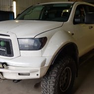 Усиленные рессоры на Toyota Tundra или пневмоподвеска