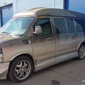 Установка  ﻿Chevrolet Express 1500