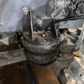 Передняя пневмоподвеска Volvo FMX 6X6