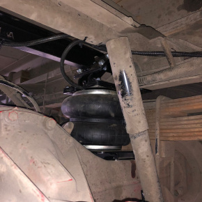 Задняя пневмоподвеска на Dong Feng Z55