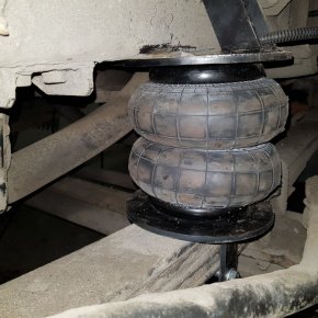 Пневмоподвеска на переднюю ось Isuzu NQR 75  2005 - 2015