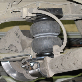 Пневмоподвеска на заднюю ось Renault Master X70