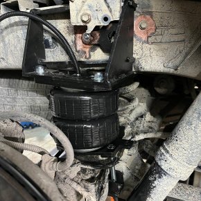 Задняя пневмоподвеска на Toyota Tundra