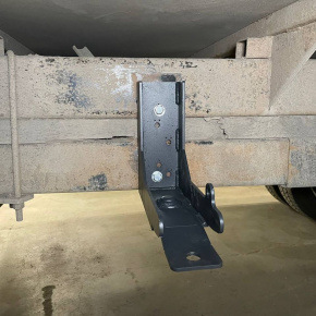 кронштейн запаски