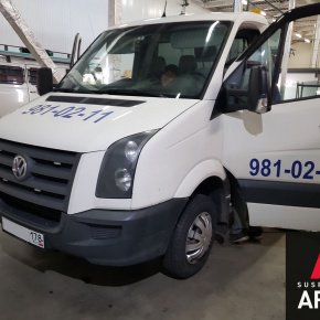 Установка пневмоподвески  и системы управления на заднюю ось  эвакуатор Volkswagen Crafter 50