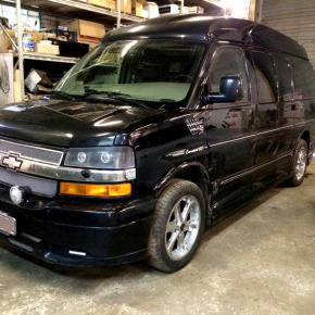Полная пневмоподвеска на микроавтобус представительского класса Chevrolet Express 1500