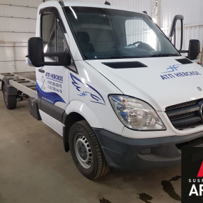 Установка пневмоподвески заднюю ось и системы управления Mercedes Sprinter W906 316