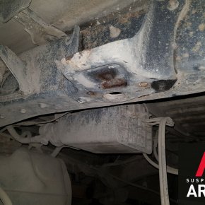 Задний мост с рессорами Toyota Tundra