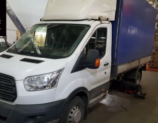 Установка задней пневмоподвески с управлением на один контур ﻿Ford Transit RWD