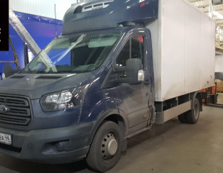 Установка задней пневмоподвески с управлением на два контура ﻿Ford Transit RWD