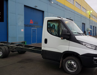 Установка задней пневмоподвески с двух контурным управлением из салона ﻿Iveco Daily 50C