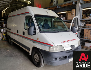 Установка пневмоподвески Peugeot Boxer 2001 г.в. в Санкт-Петербурге