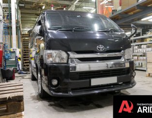 Установка пневмоподвески на Toyota Hiace