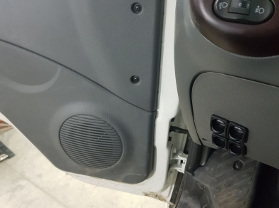 Рис. 16 Наши проекты: Пневмоподвеска на Hyundai HD 35 - Этапы установки