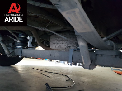 Рис. 4 Наши проекты: Пневмоподвеска на ﻿Ford Transit FWD для грузоподъемности - Этапы установки