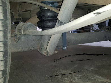 Рис. 6 Наши проекты: Пневмоподвеска на ﻿Ford Transit FWD для грузоподъемности - Этапы установки