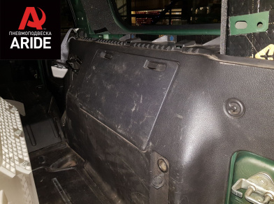 Наши проекты: Пневмоподвеска на Hummer H3 - Этапы установки от компании «ARIDE». Доступные цены, гарантия, для заказа и получения консультации звоните 8 (800) 707-52-13. Рис. 12 Наши проекты: Пневмоподвеска на Hummer H3 - Этапы установки