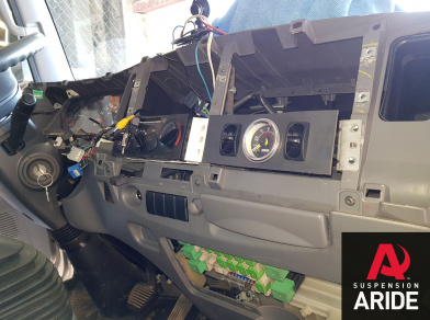 Наши проекты: Пневмоподвеска на Isuzu NQR 90 - Этапы установки от компании «ARIDE». Доступные цены, гарантия, для заказа и получения консультации звоните 8 (800) 707-52-13. Рис. 10 Наши проекты: Пневмоподвеска на Isuzu NQR 90 - Этапы установки