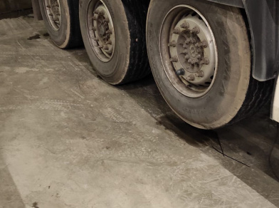 Рис. 4 Наши проекты: Установка подъёмного механизма на полуприцеп Krone