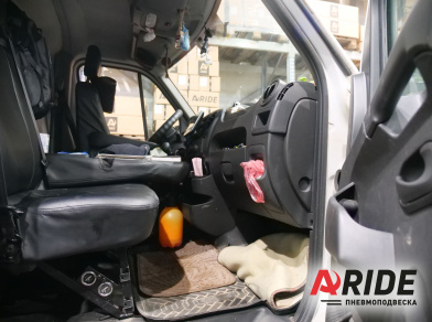 Рис. 6 Наши проекты: Пневмоподвеска на Renault Master