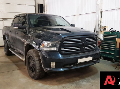 Рис. 1 Наши проекты: Пневмоподвеска на пикап Dodge Ram 1500