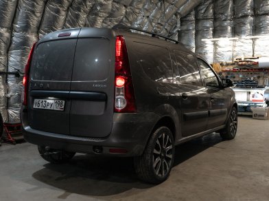 Рис. 2 Пневматическая подвеска на заднюю ось Lada Largus