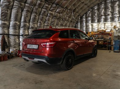 Рис. 2 Установка пневматических подушек на Lada Vesta