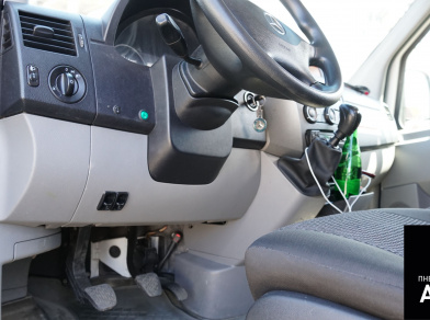 Рис. 9 Наши проекты: Пневмоподвеска на Mercedes Sprinter W906 для Андрея Астапова из Lukoil Racing Team