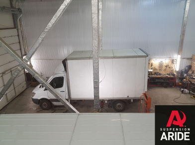 Рис. 2 Наши проекты: Пневмоподвеска на Mercedes Sprinter 3 для грузоподъемности - Этапы установки