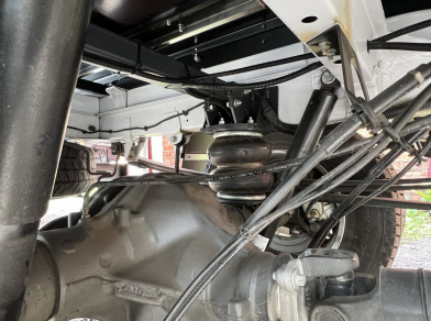 Рис. 8 Наши проекты: Установка пневмоподвески Mercedes Sprinter 516 W907