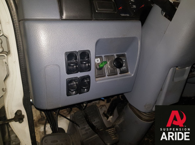 Наши проекты: Пневмоподвеска на Mitsubishi Canter для усиления - Этапы установки от компании «ARIDE». Доступные цены, гарантия, для заказа и получения консультации звоните 8 (800) 707-52-13. Рис. 13 Наши проекты: Пневмоподвеска на Mitsubishi Canter для усиления - Этапы установки
