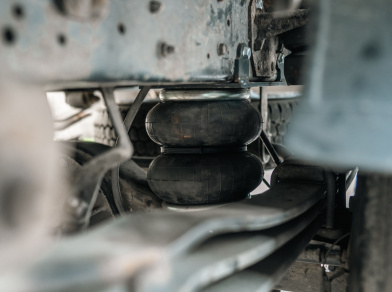 Рис. 3 Наши проекты: Пневмоподвеска на Nissan Cabstar