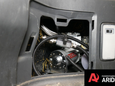 Рис. 7 Наши проекты: Установка пневмоподвески на Toyota Hiace