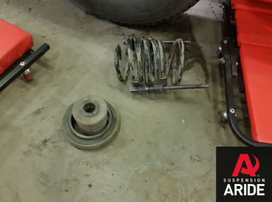 Рис. 2 Наши проекты: Установка пневмоэлементов в пружины Toyota Sequoia