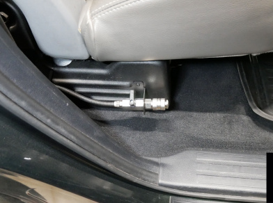 Рис. 13 Наши проекты: Монтаж задней пневмоподвески в дополнение к рессорам на Toyota Tundra