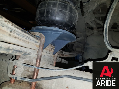 Рис. 6 Наши проекты: Пневмоподвеска на Toyota Tundra для усиления - Этапы установки