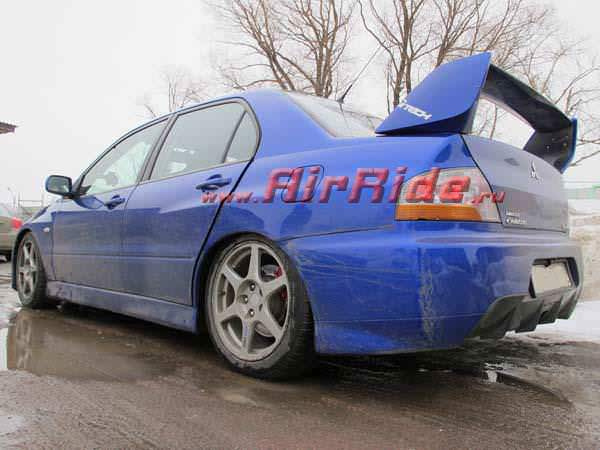 Пневмоподвеска на Mitsubishi Lancer Evolution 9