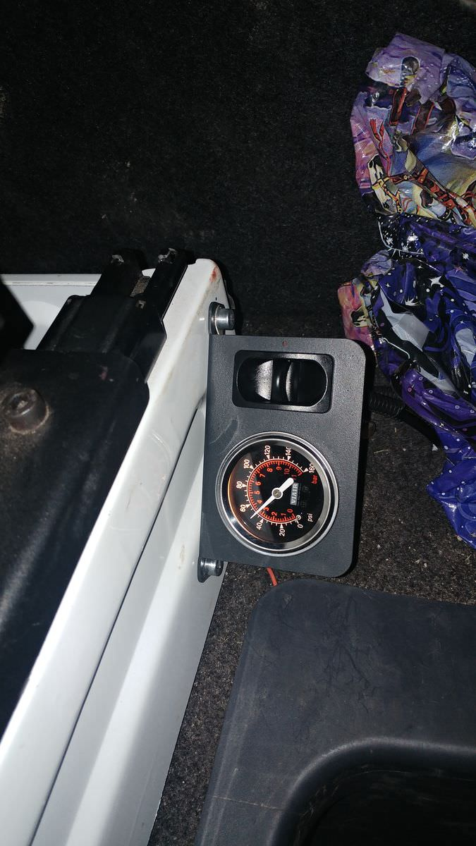 Пневморессоры с установкой на Газон Next в Санкт-Петербурге