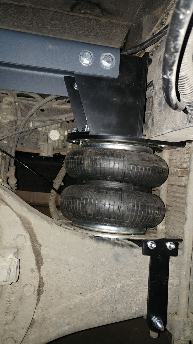 Пневморессоры с установкой на Газон Next в Санкт-Петербурге